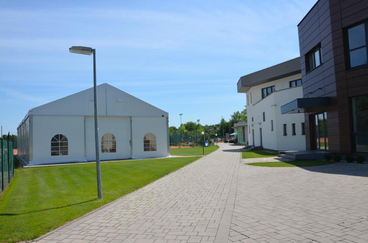 Penzión Rocket Club Losonc Kültér fotó